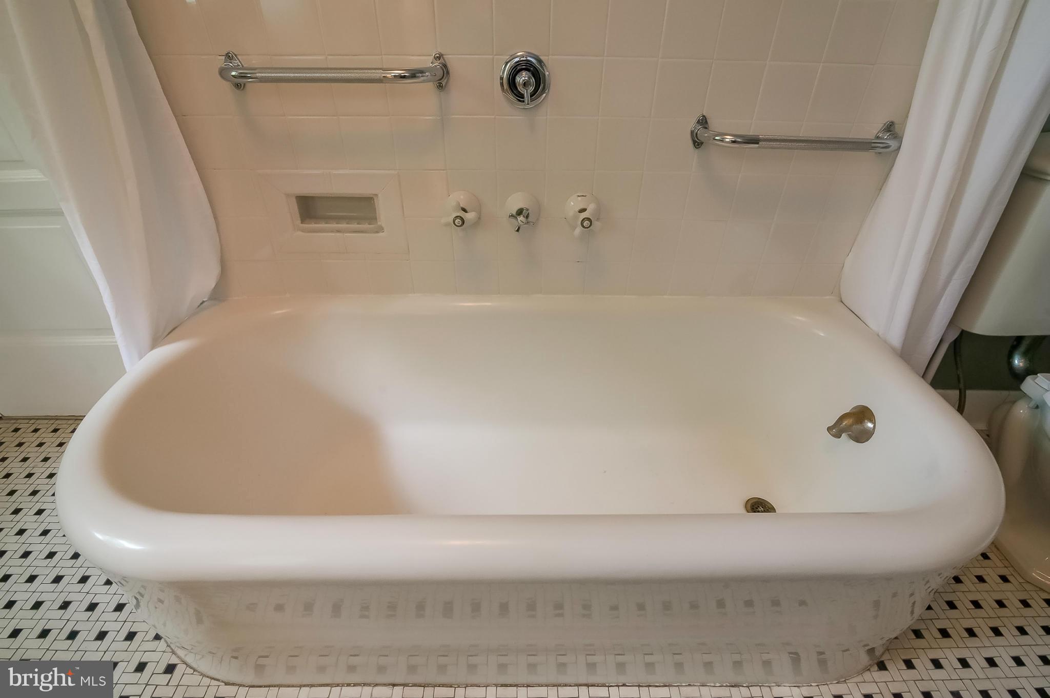 5 Club Road Baltimore, MD 21210 - Photo 17 of 30 Bath