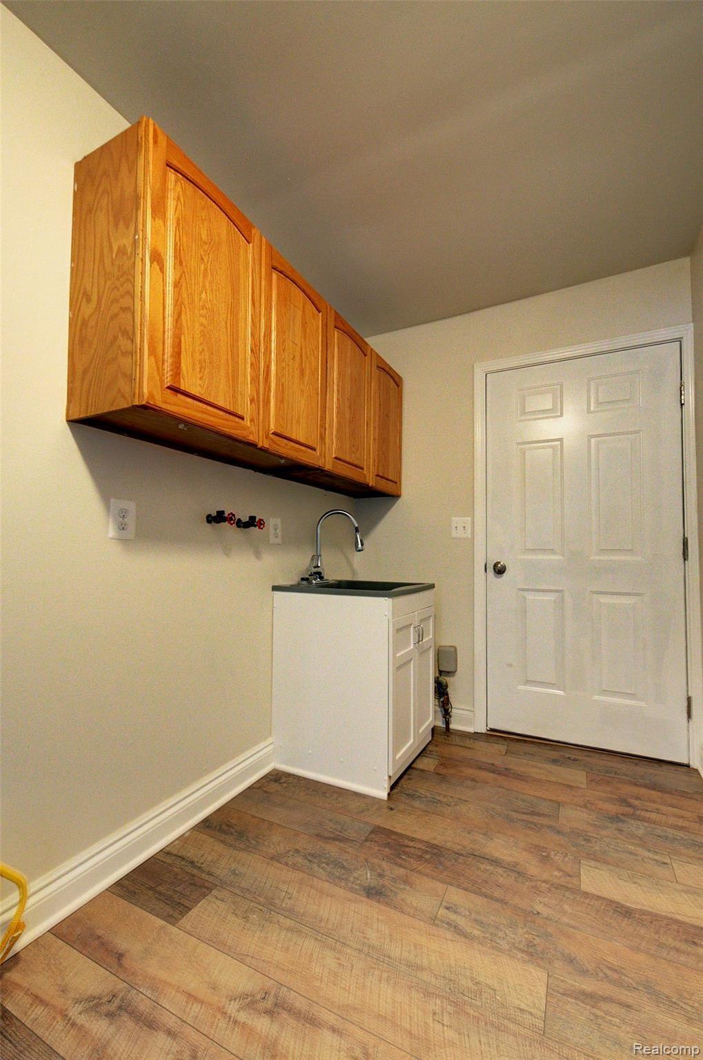 40054 Willis Road Belleville, MI 48111 - Photo 36 of 47 930A3000_1_2.jpg