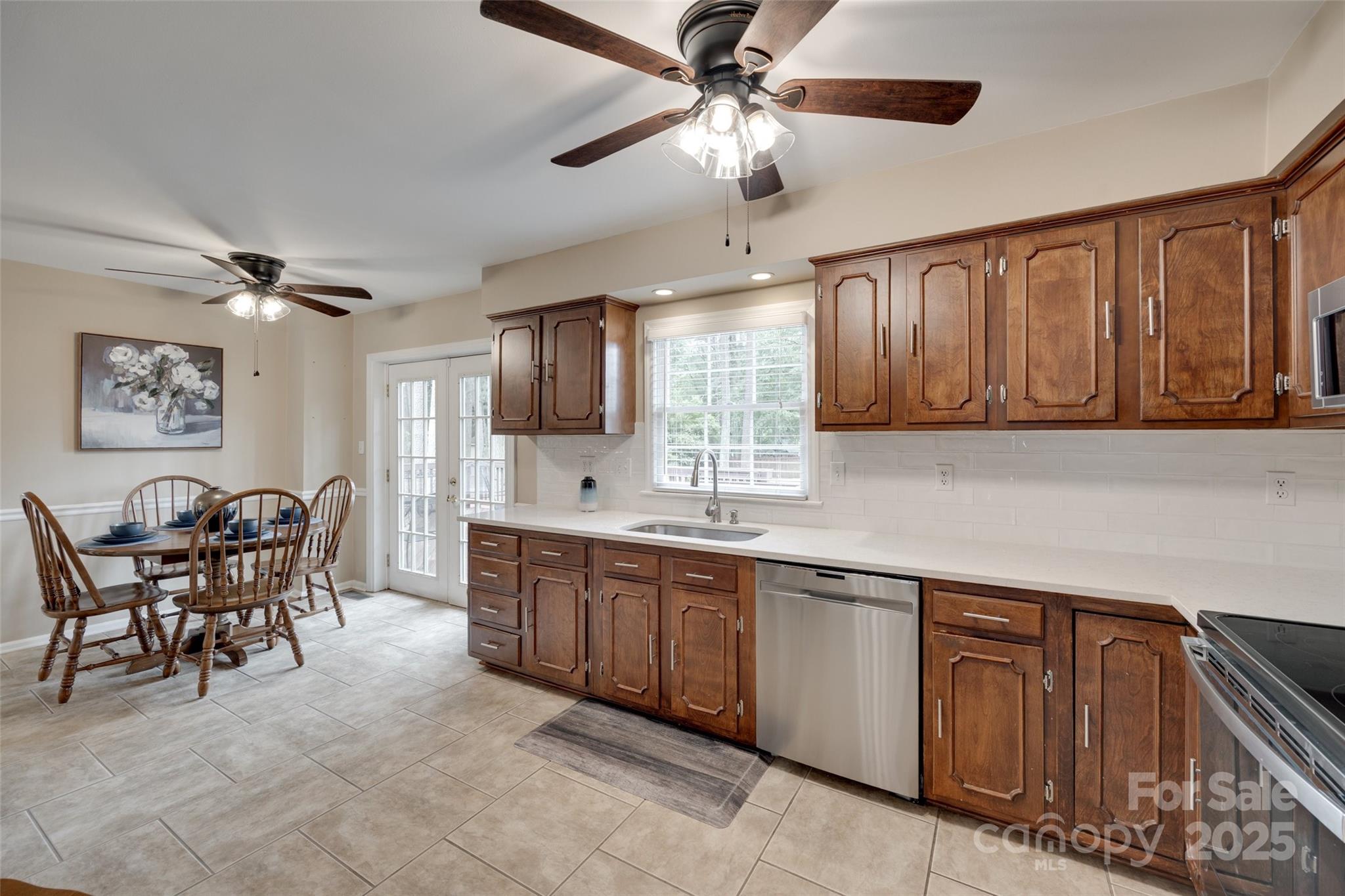 8525 Castlekeep Road, Unit 26 Charlotte, NC 28226 - Photo 12 of 36 Gallery Image 12