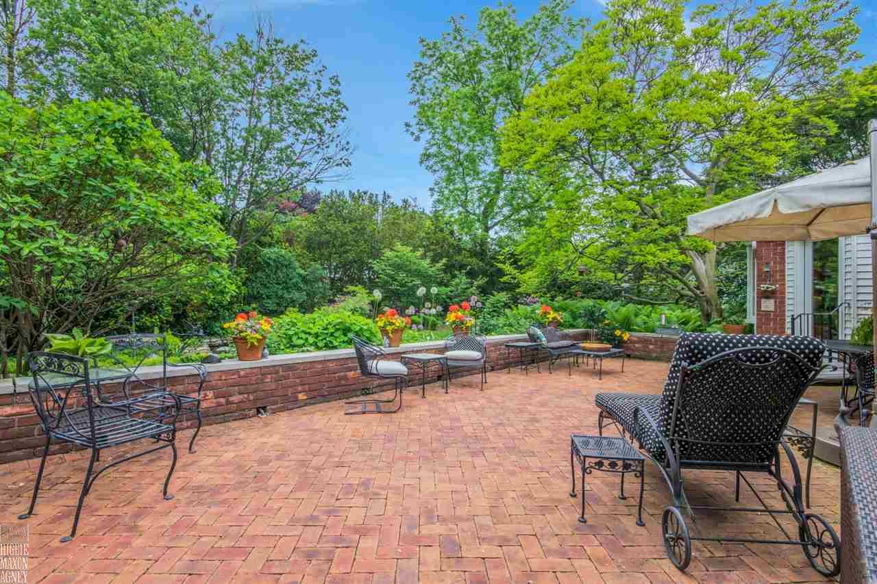 60 North Deeplands Road Grosse Pointe Shores, MI 48236 - Photo 32 of 36