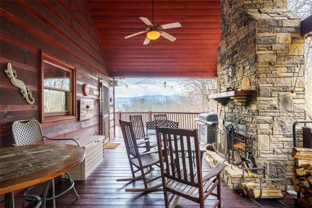 97 Fox Mountain Crossing Blue Ridge, GA 30513 - Photo 10 of 57 Gallery Image 10