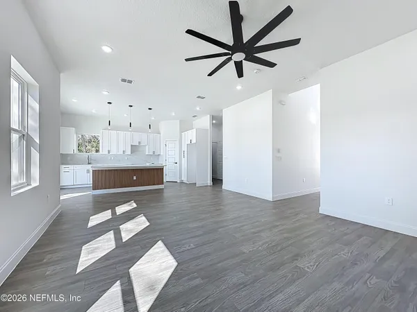 $3,999 | 2121 Broadwater Drive, Jacksonville, FL 32225