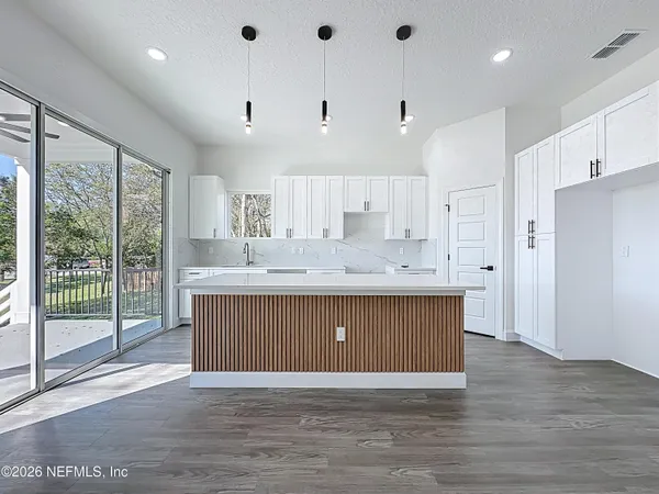 $3,999 | 2121 Broadwater Drive, Jacksonville, FL 32225