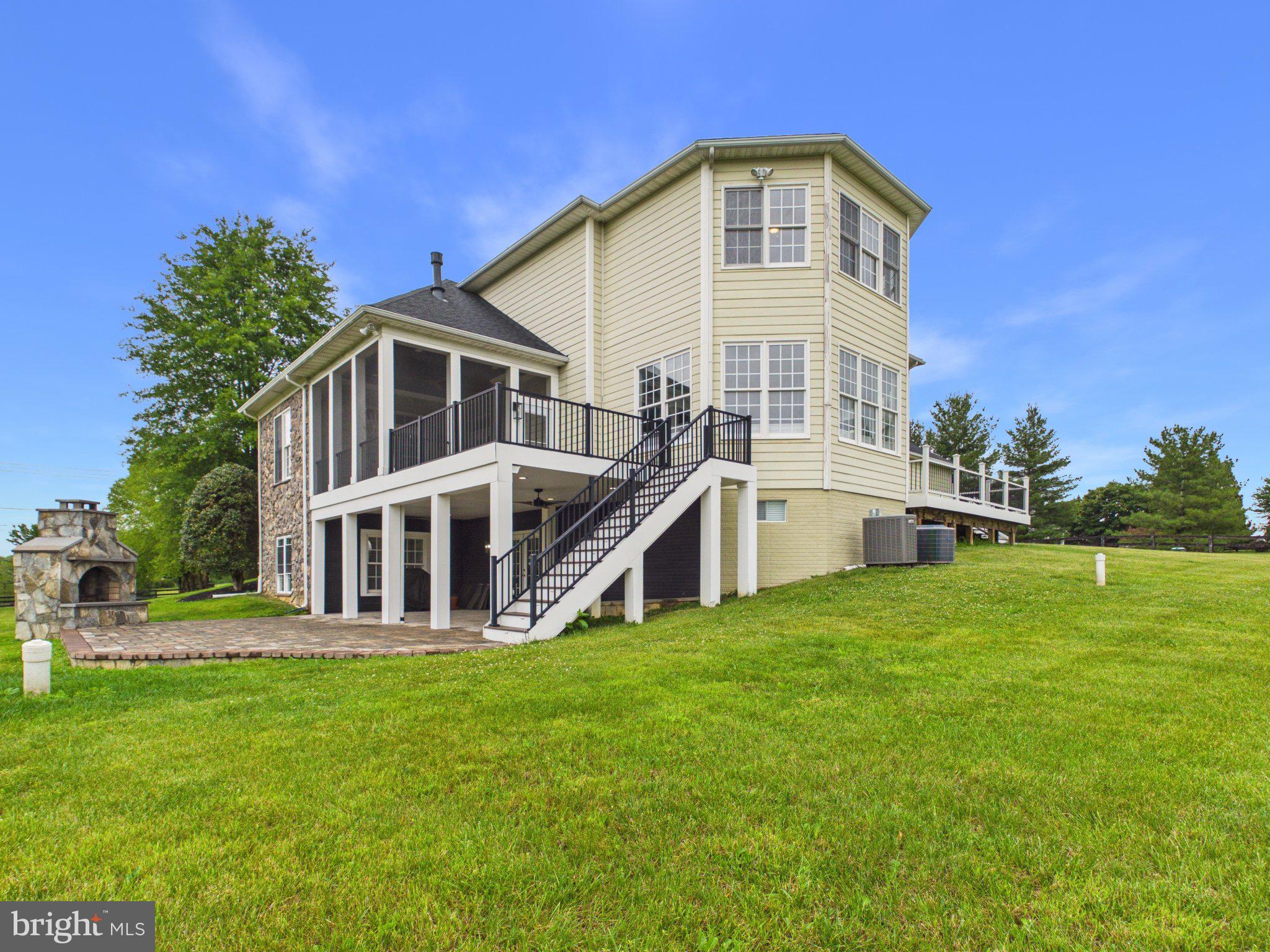 38565 Piggott Bottom Road Hamilton, VA 20158 - Photo 67 of 85 Charming home with scenic views.