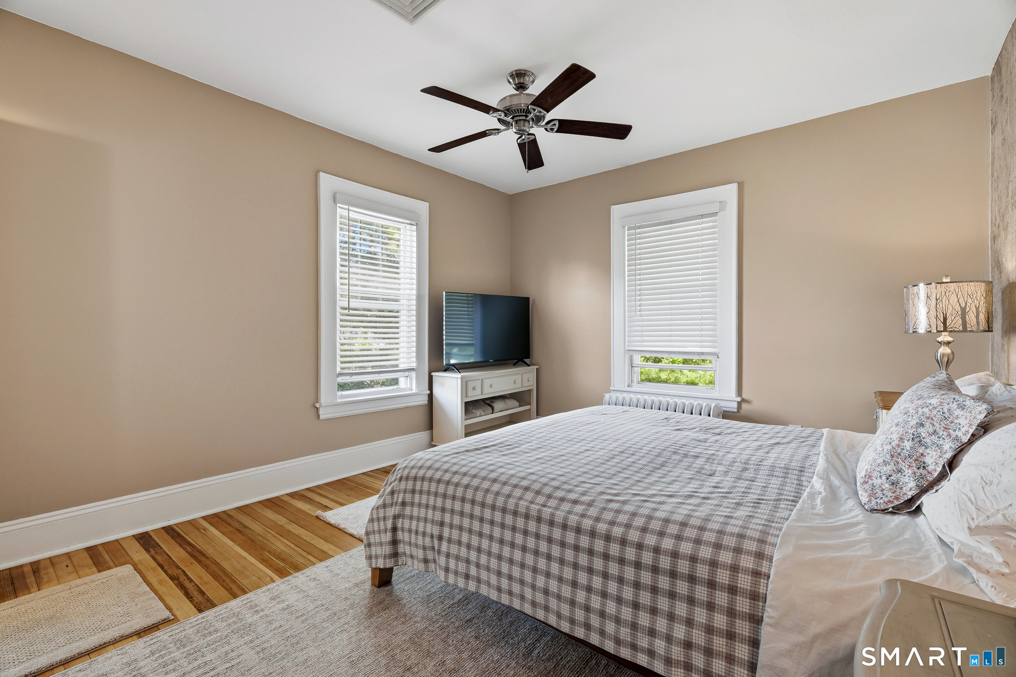 313 Old Post Road Fairfield, CT 06824 - Photo 33 of 40