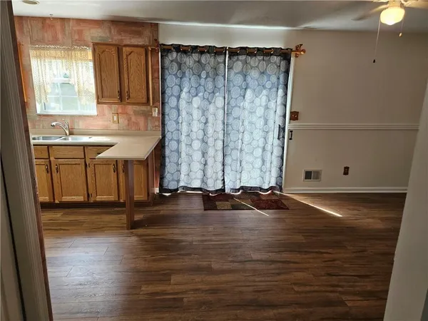 $2,000 | 301 Malcolm Court, Monroeville, PA 15146