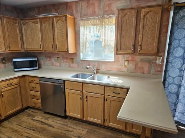 $2,000 | 301 Malcolm Court, Monroeville, PA 15146