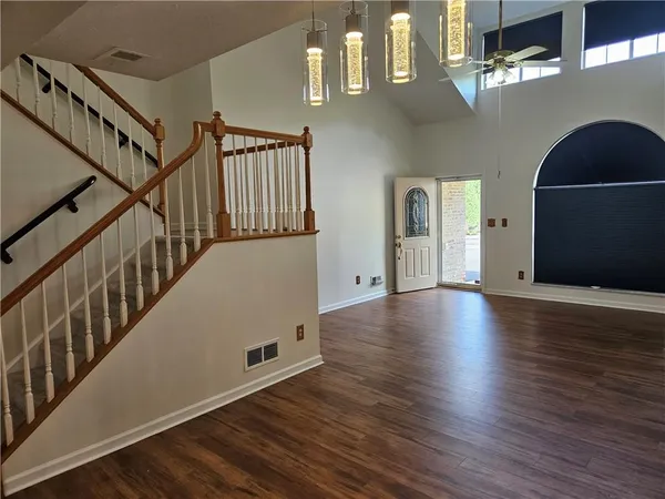 $2,000 | 301 Malcolm Court, Monroeville, PA 15146