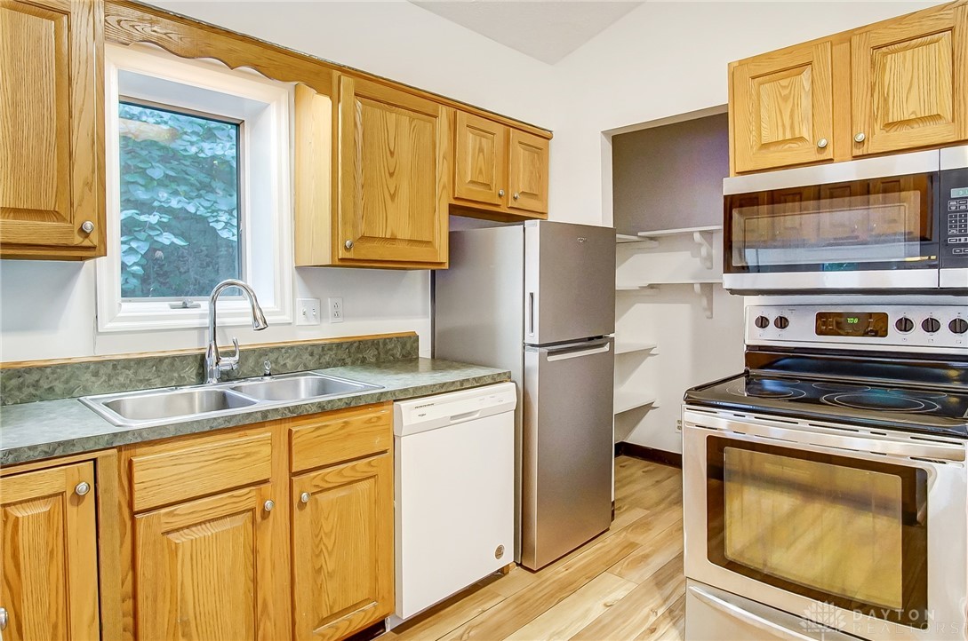4191 River Ridge Road Clayton, OH 45415 - Photo 8 of 37 Gallery Image 8