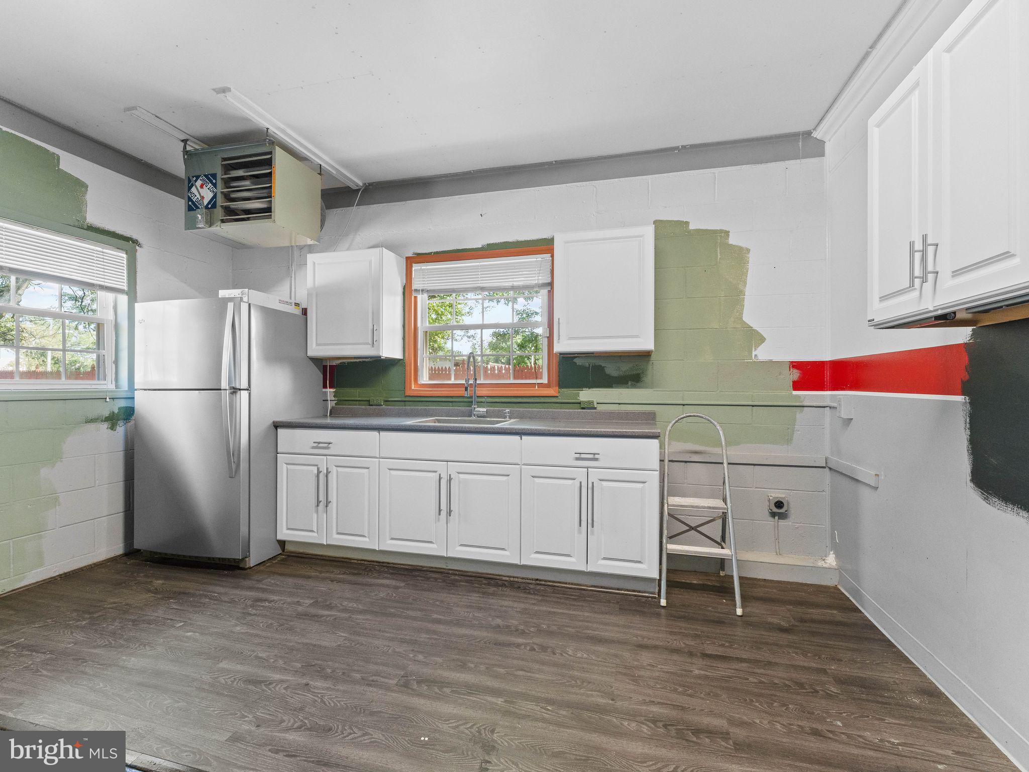 634 Union Road Vineland, NJ 08360 - Photo 29 of 35 Detached garage kitchen