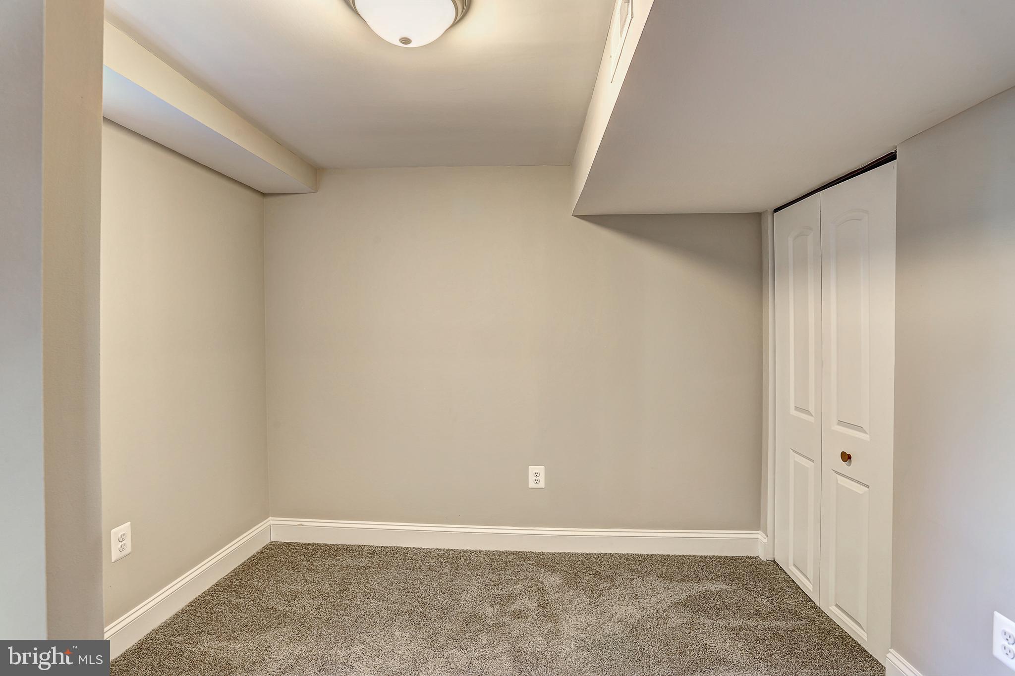 203 West Edgevale Road Baltimore, MD 21225 - Photo 10 of 26