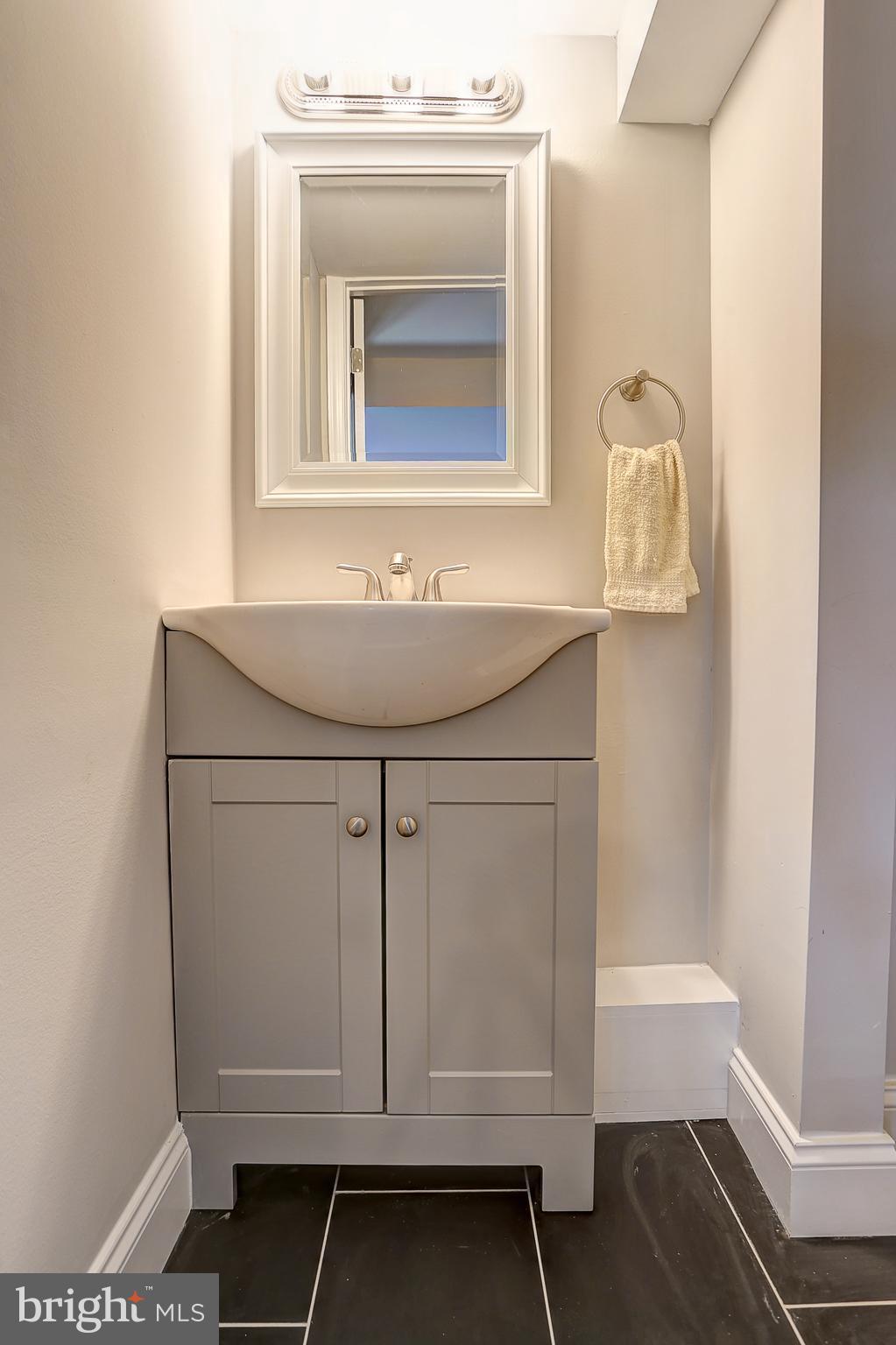 203 West Edgevale Road Baltimore, MD 21225 - Photo 11 of 26