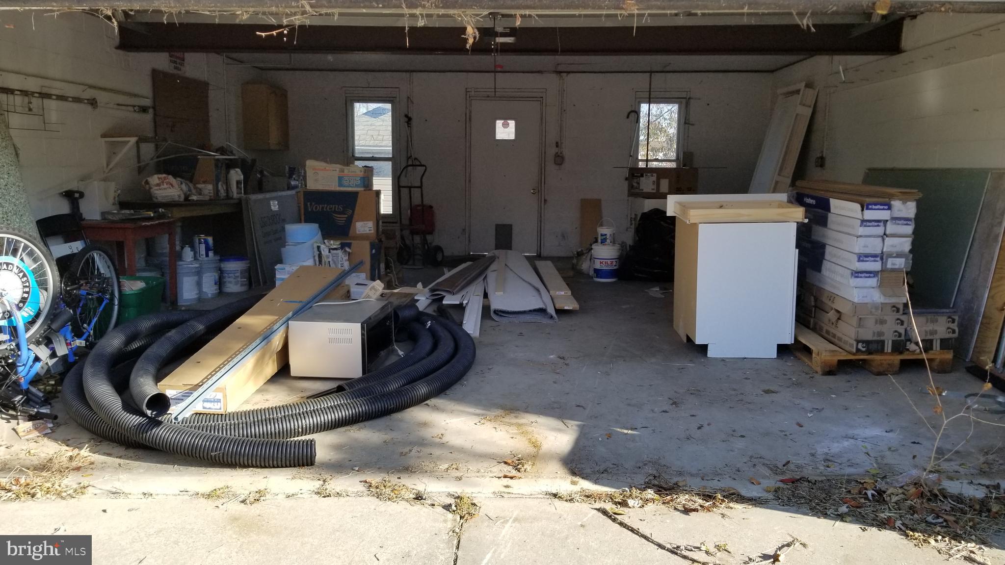 203 West Edgevale Road Baltimore, MD 21225 - Photo 25 of 26 garage open