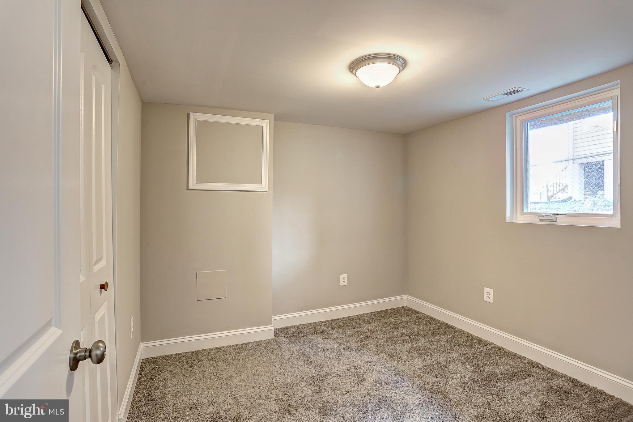 203 West Edgevale Road Baltimore, MD 21225 - Photo 9 of 26