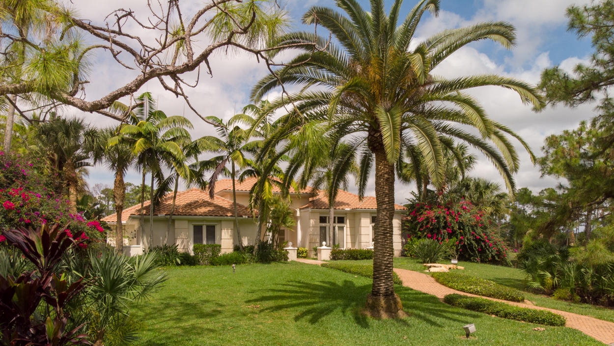 1200 Southeast Ranch Road South Jupiter, FL 33478 - Photo 11 of 59 Beatuifully landscaped