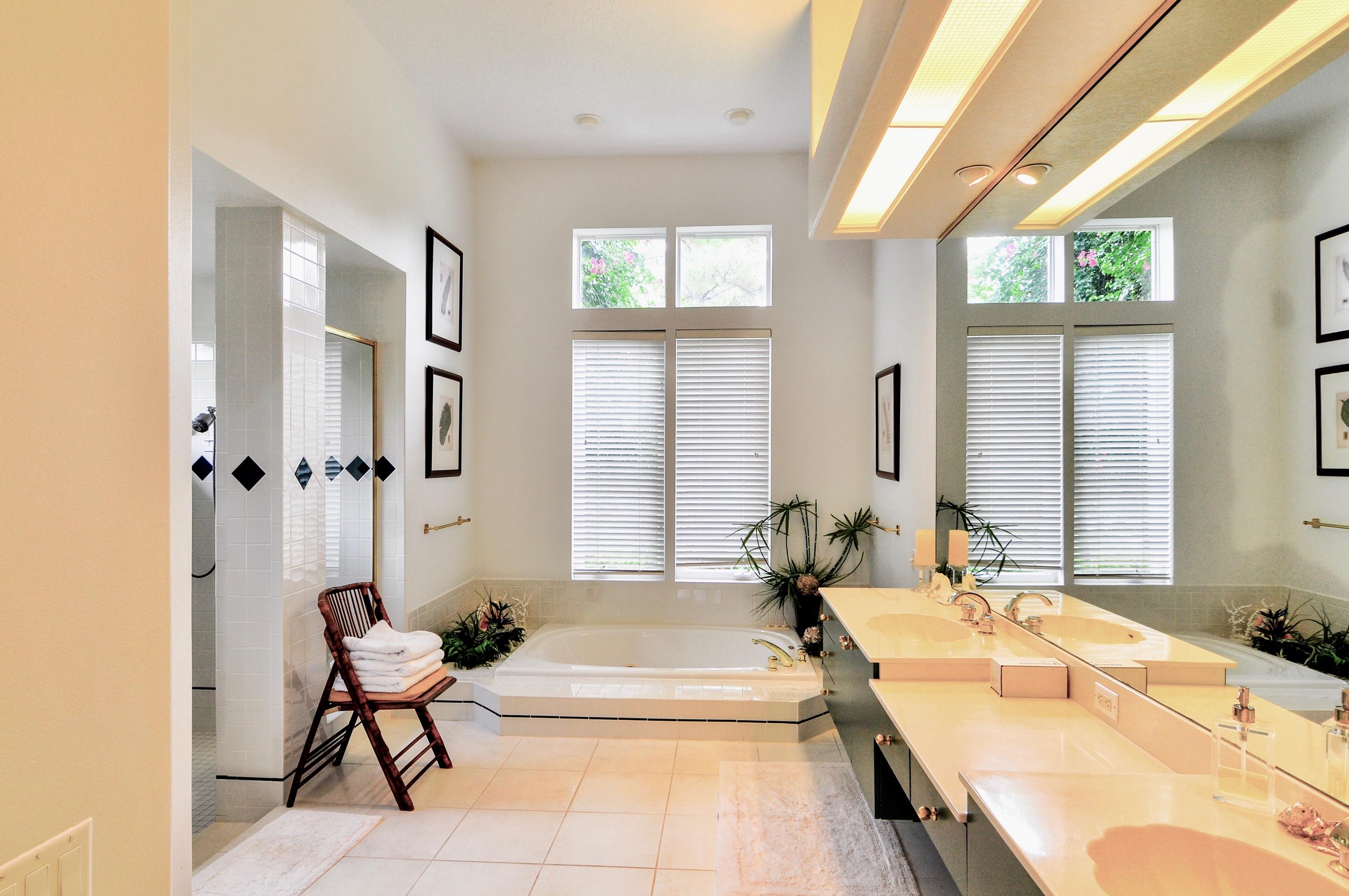 1200 Southeast Ranch Road South Jupiter, FL 33478 - Photo 41 of 59 Master Bathroom