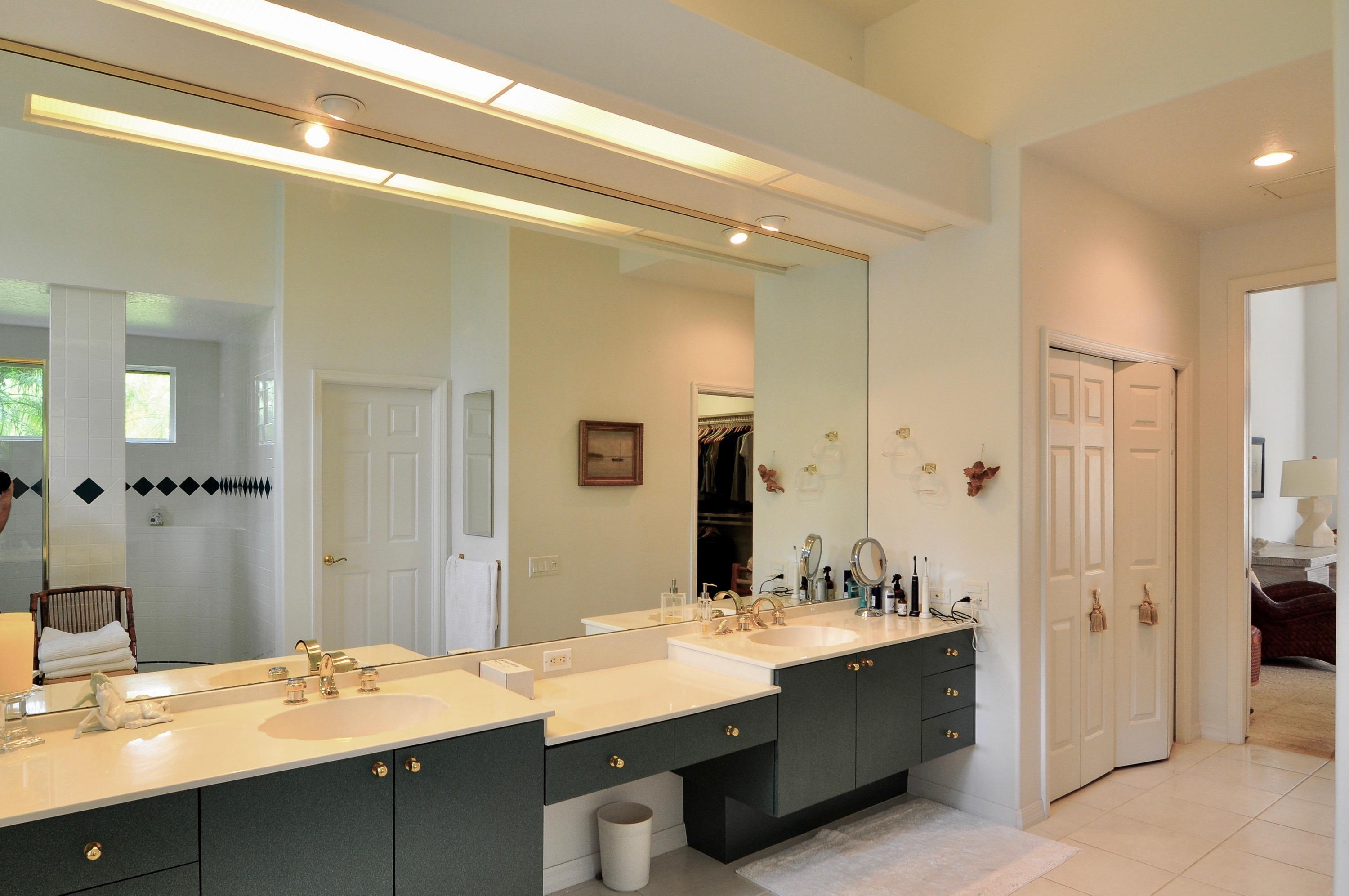 1200 Southeast Ranch Road South Jupiter, FL 33478 - Photo 42 of 59 Master Bathroom