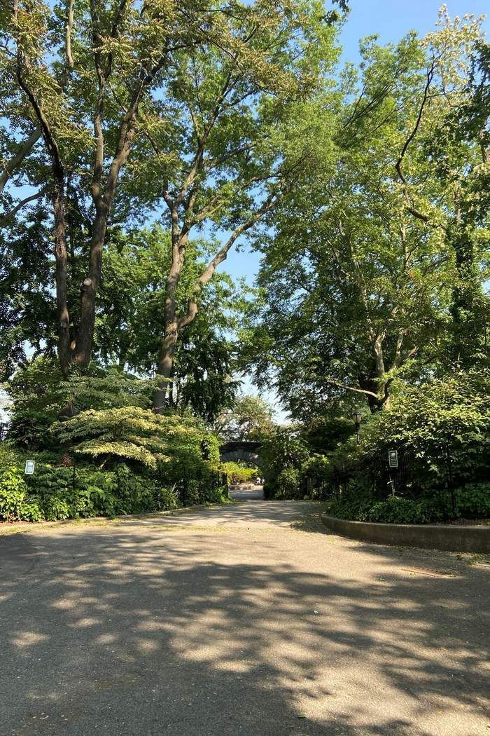 407 East 87th Street, Unit 3C Manhattan, NY 10128 - Photo 11 of 12