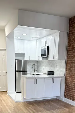 $275,000 | 407 East 87th Street, Unit 3C | Upper East Side