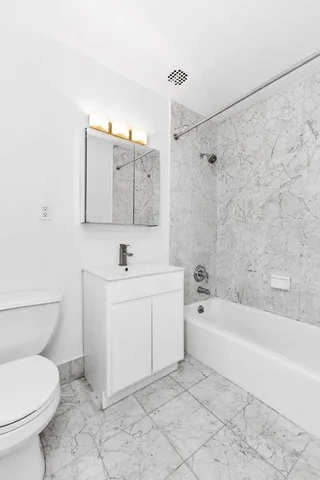 $275,000 | 407 East 87th Street, Unit 3C | Upper East Side