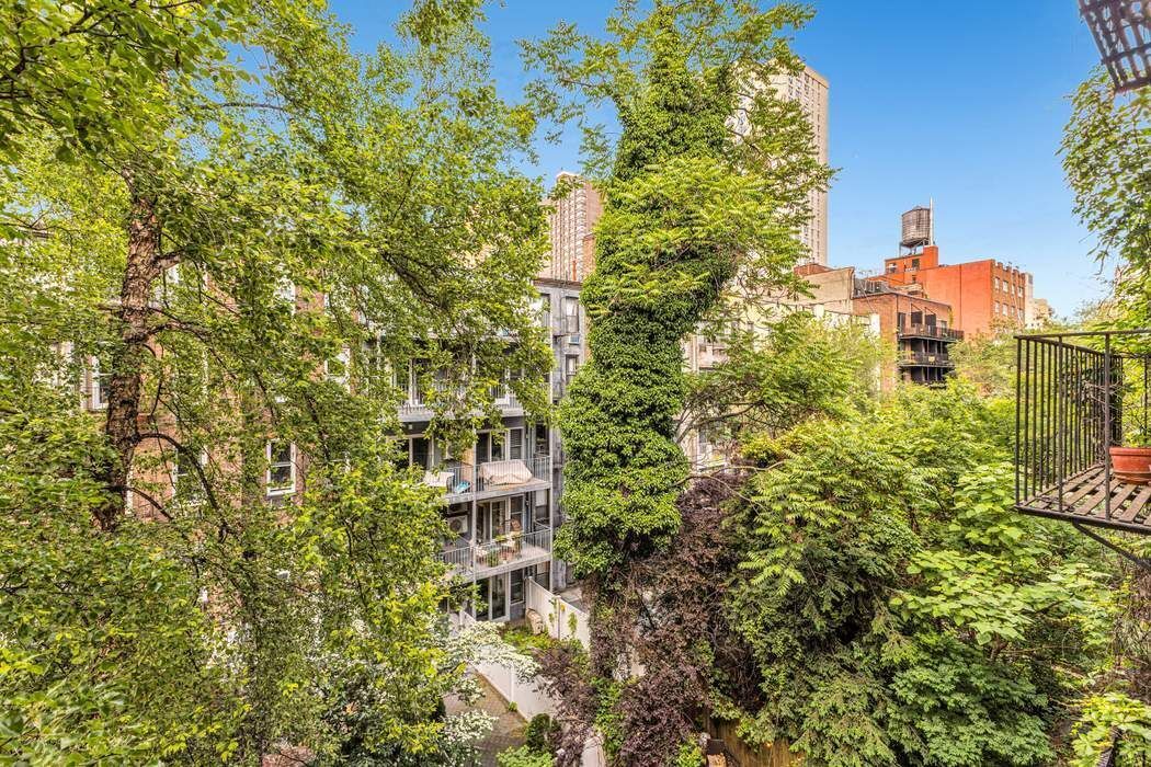 407 East 87th Street, Unit 3C Manhattan, NY 10128 - Photo 8 of 12