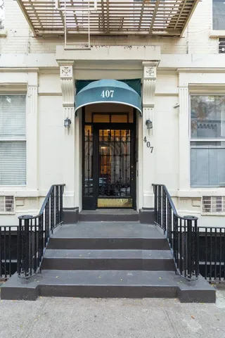 $275,000 | 407 East 87th Street, Unit 3C | Upper East Side