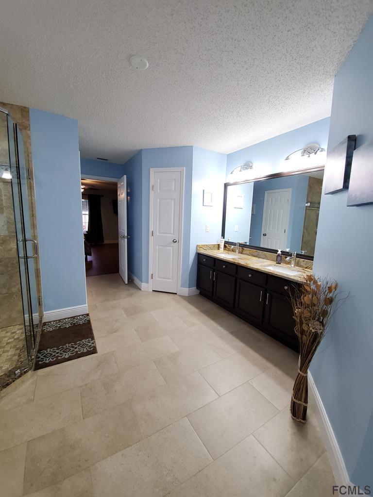 44 Riddle Drive Palm Coast, FL 32164 - Photo 20 of 49 Master Bathroom