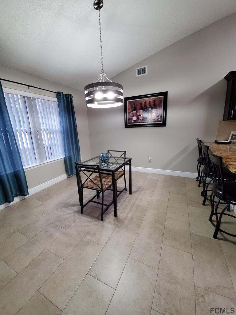 44 Riddle Drive Palm Coast, FL 32164 - Photo 37 of 49 Breakfast nook next to Kitchen
