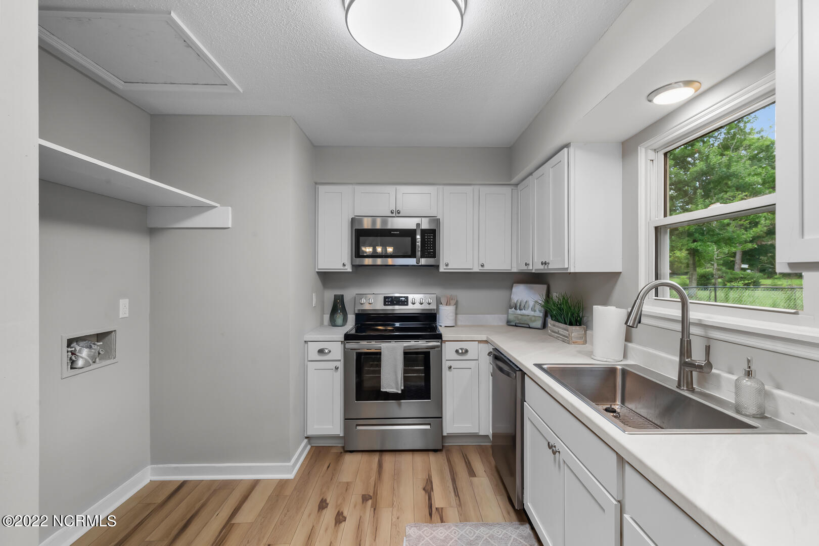 147 Bayberry Road Newport, NC 28570 - Photo 11 of 26 13