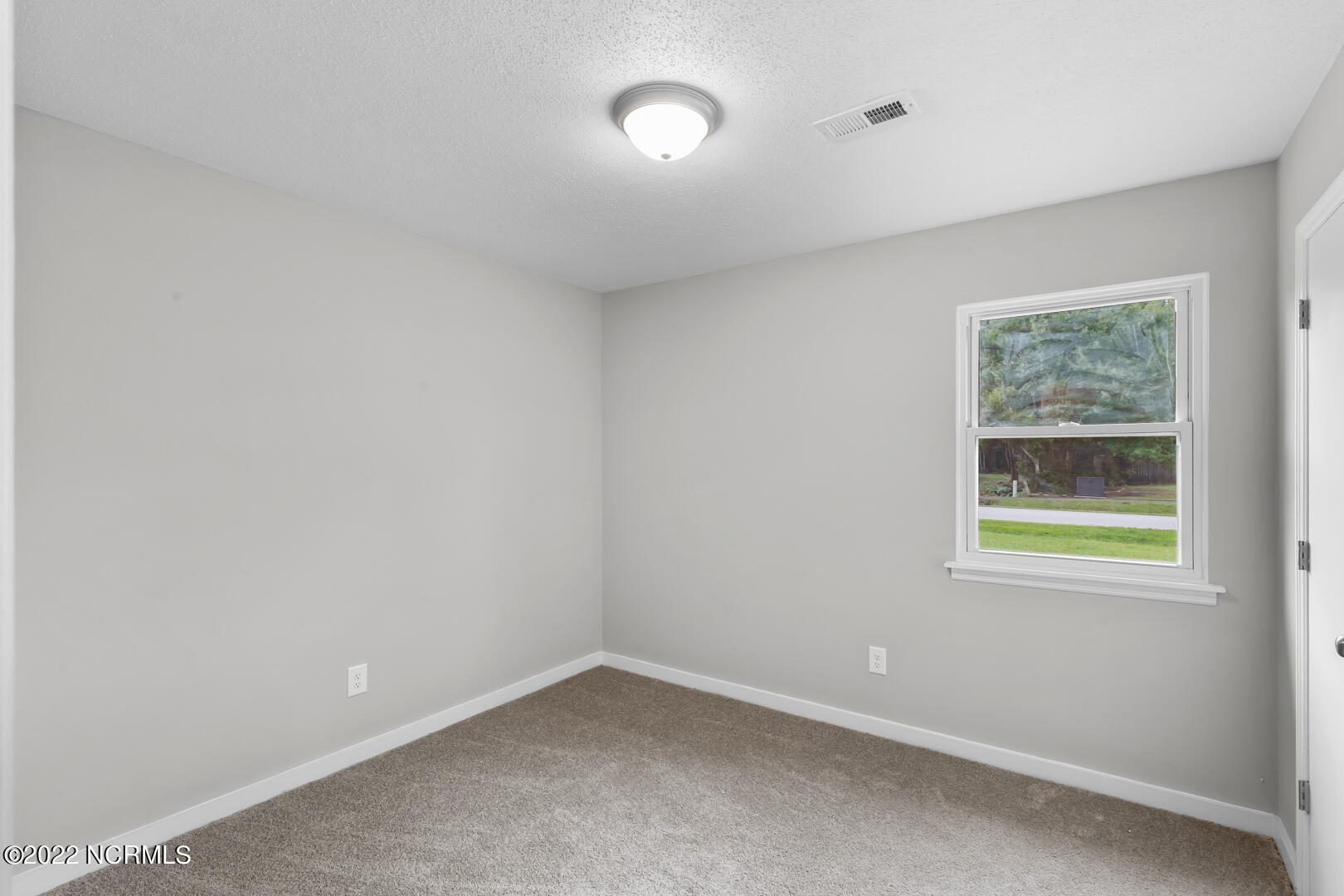 147 Bayberry Road Newport, NC 28570 - Photo 14 of 26 17