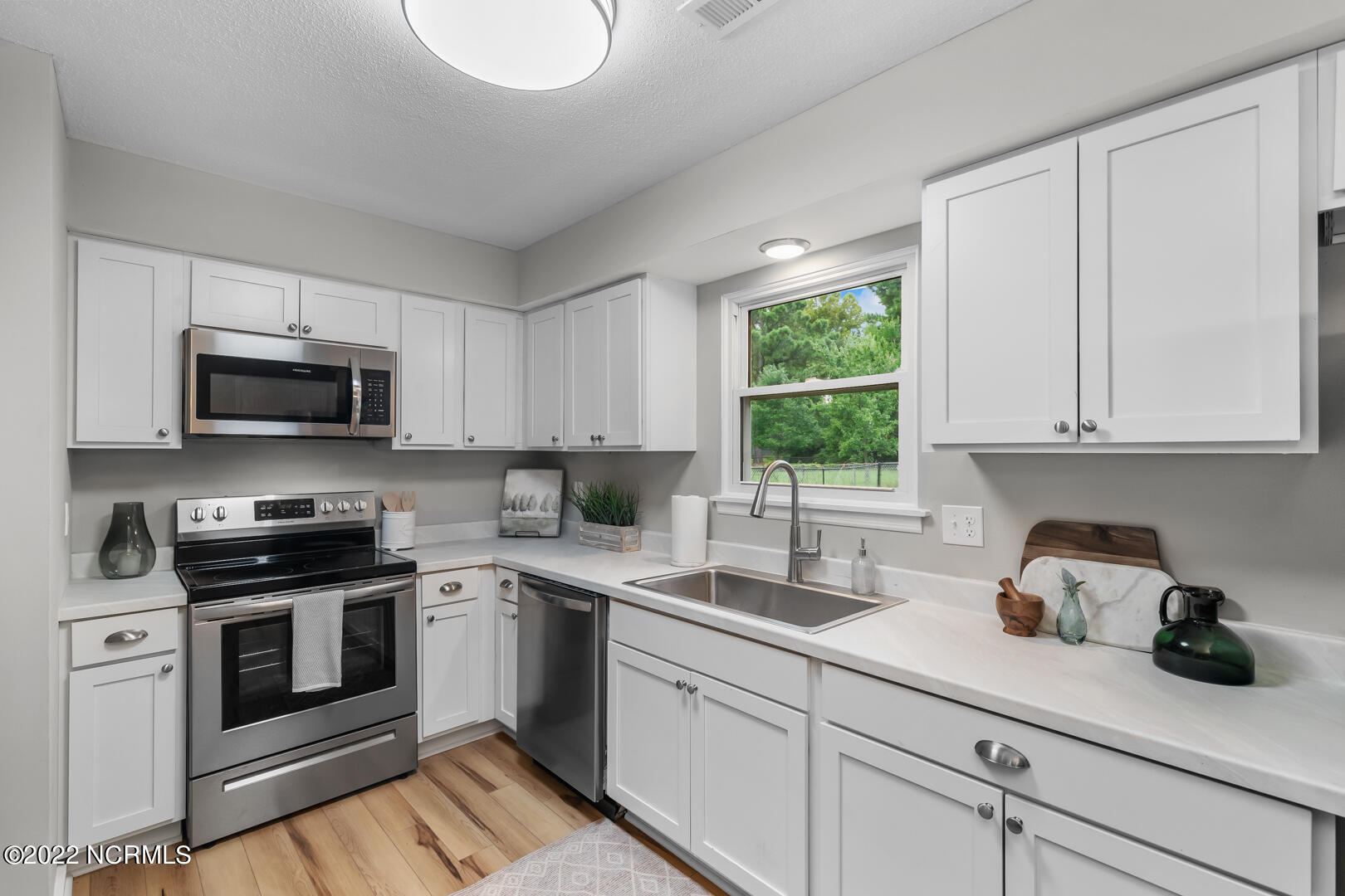 147 Bayberry Road Newport, NC 28570 - Photo 10 of 26 12
