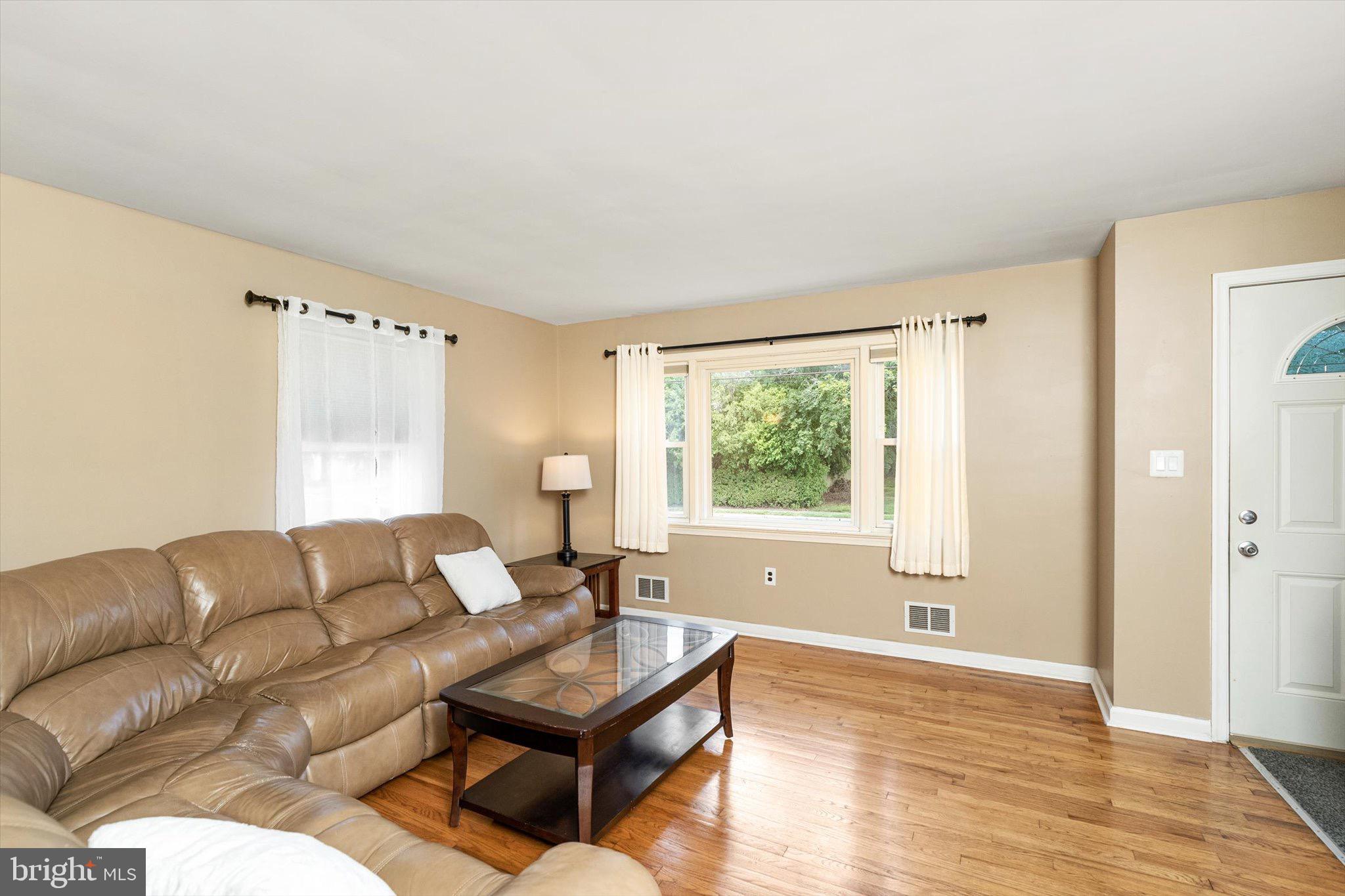 7 Doreen Road Hamilton, NJ 08690 - Photo 3 of 18 Gallery Image 3