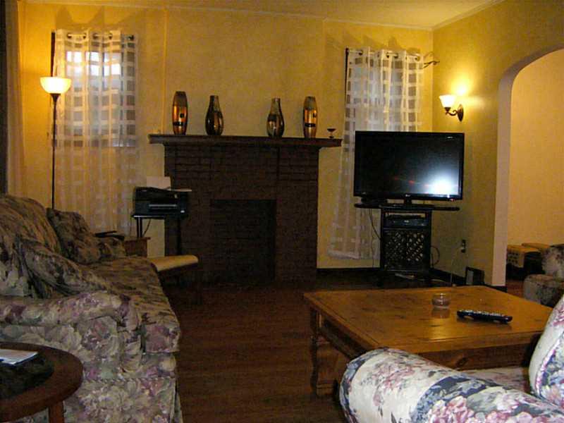 1634 Chartiers Avenue McKees Rocks, PA 15136 - Photo 3 of 23 Living Room.