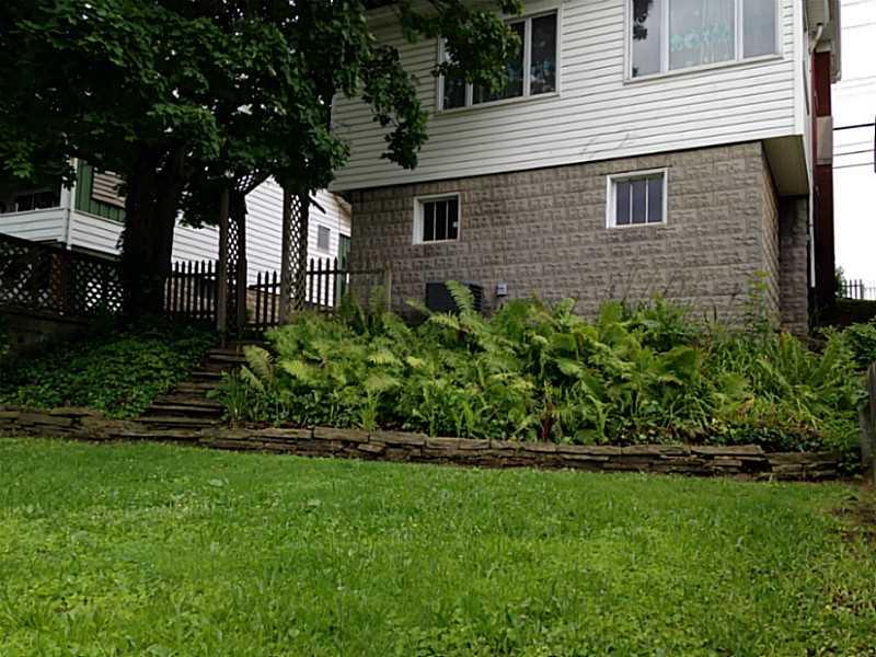 1634 Chartiers Avenue McKees Rocks, PA 15136 - Photo 22 of 23 Exterior Back.