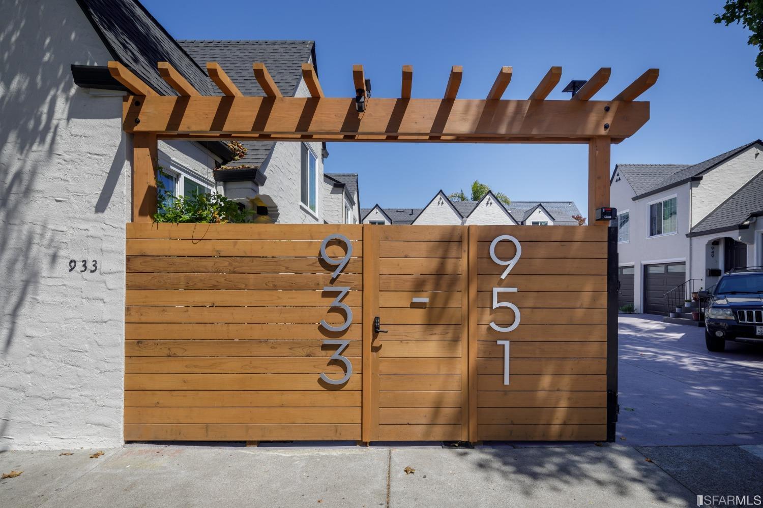 951 University Avenue Berkeley, CA 94710 - Photo 12 of 34