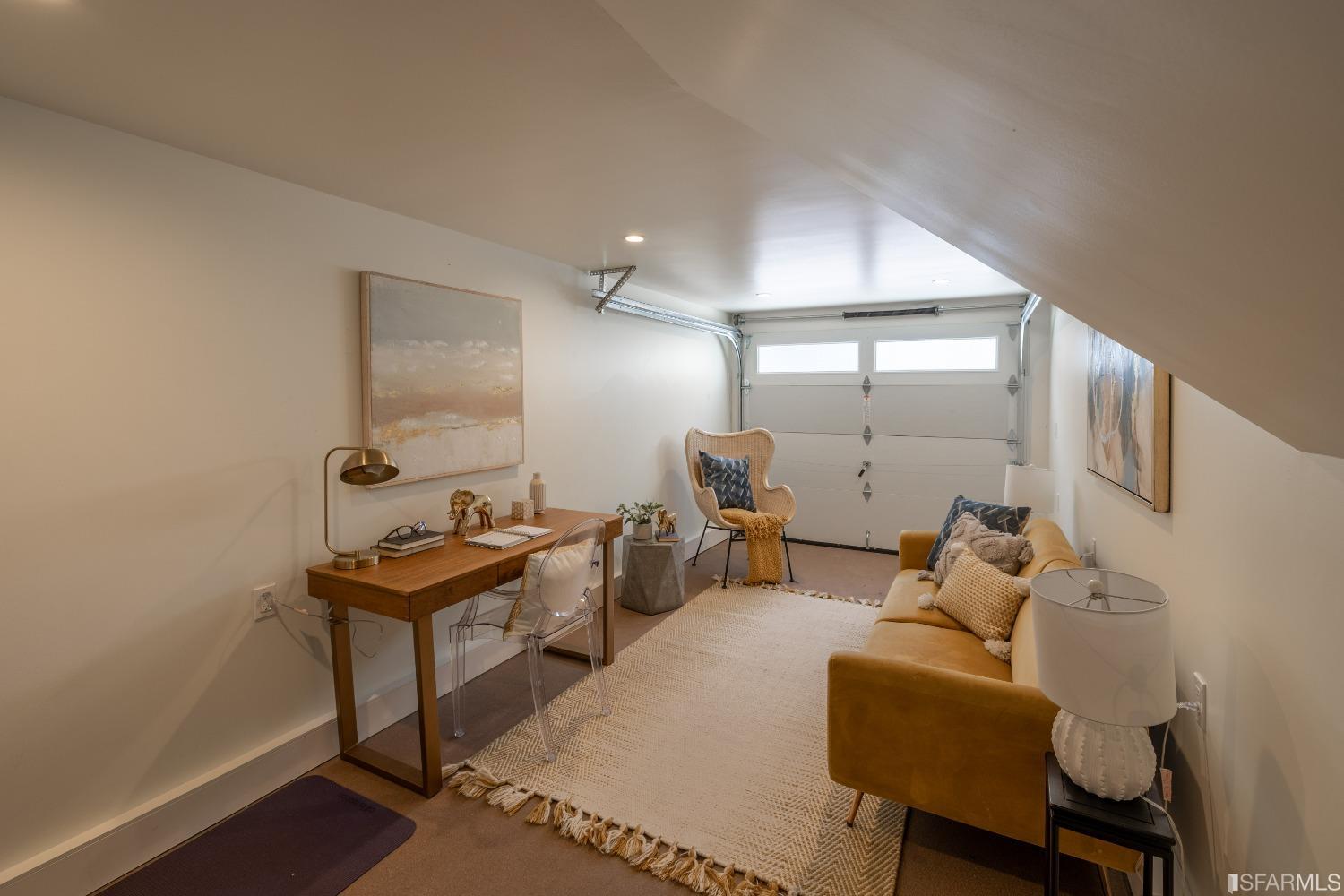951 University Avenue Berkeley, CA 94710 - Photo 26 of 34 a living room with furniture a lamp and a potted plant