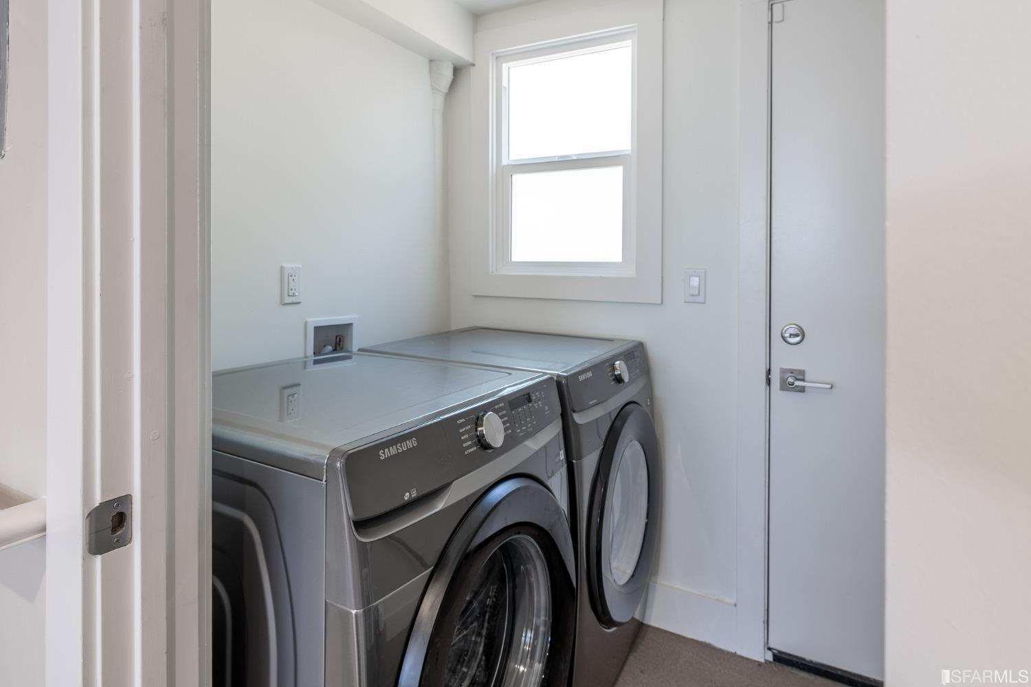 951 University Avenue Berkeley, CA 94710 - Photo 28 of 34 a utility room with dryer and washer