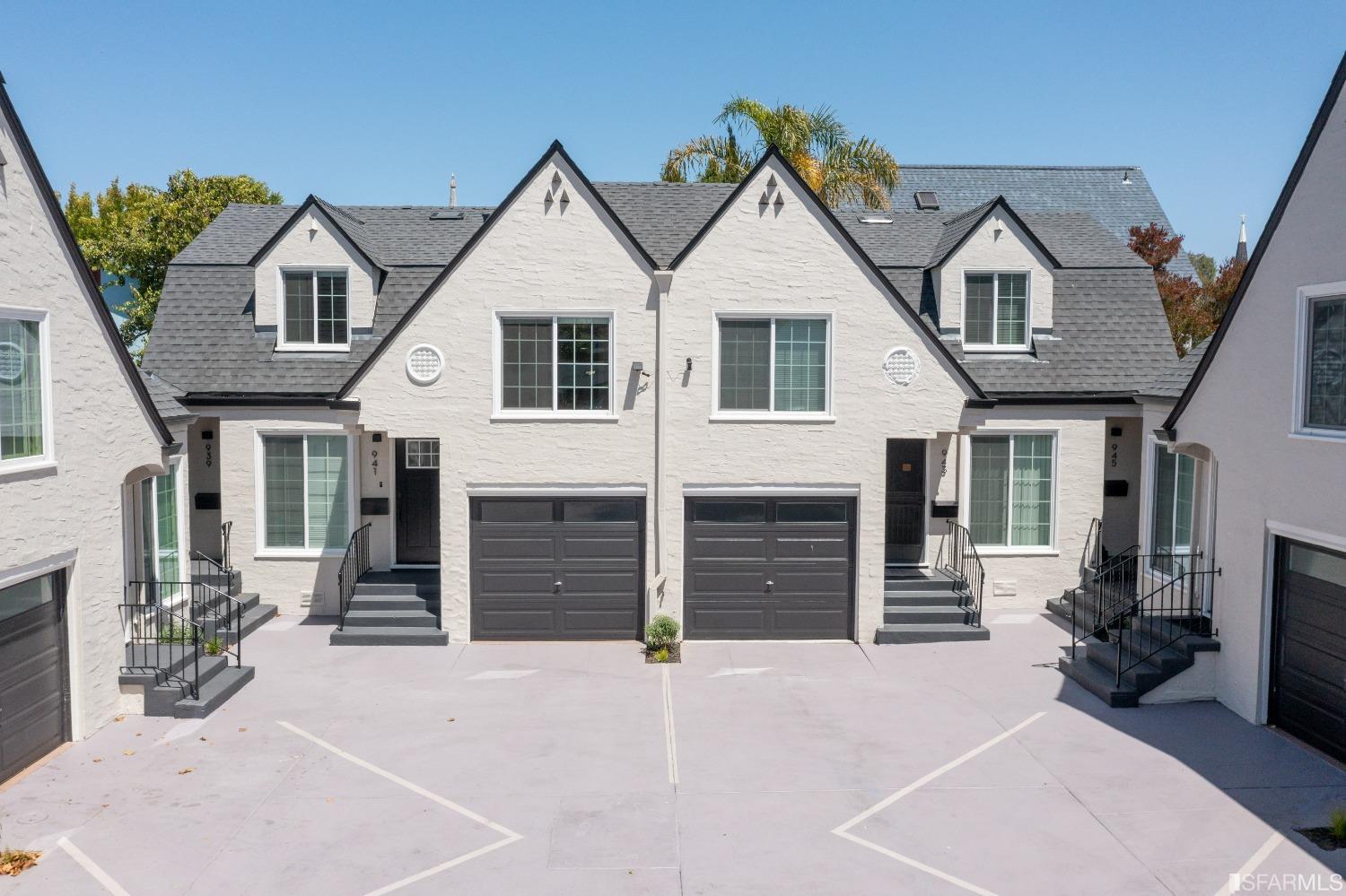 951 University Avenue Berkeley, CA 94710 - Photo 4 of 34 a view of a house