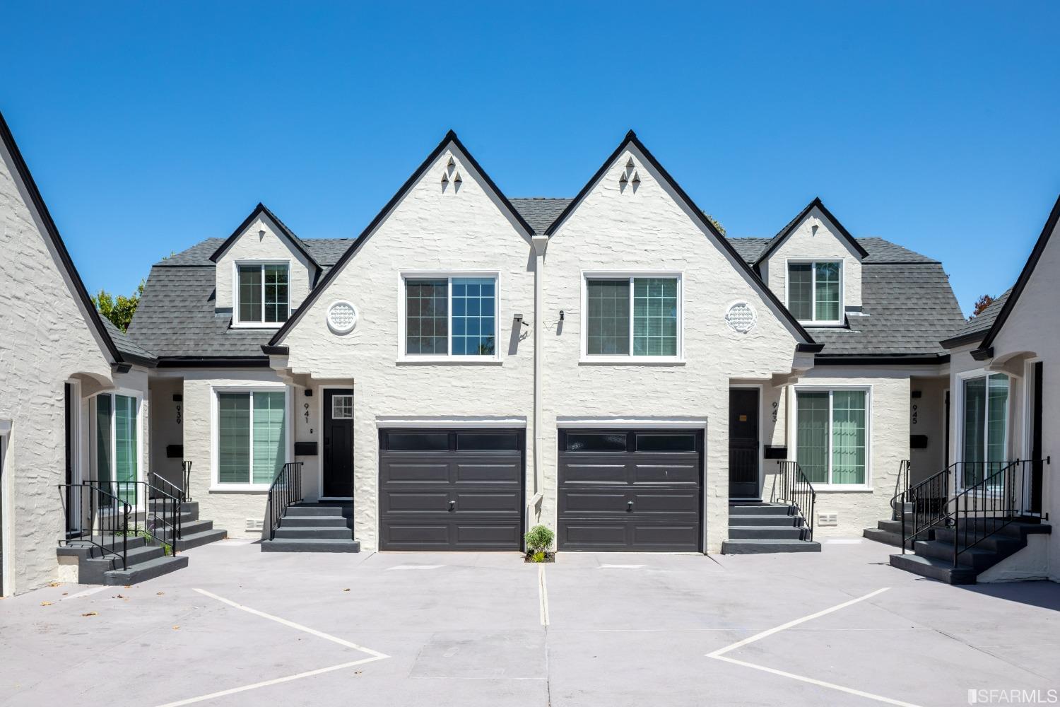 951 University Avenue Berkeley, CA 94710 - Photo 7 of 34 a front view of a house with garage