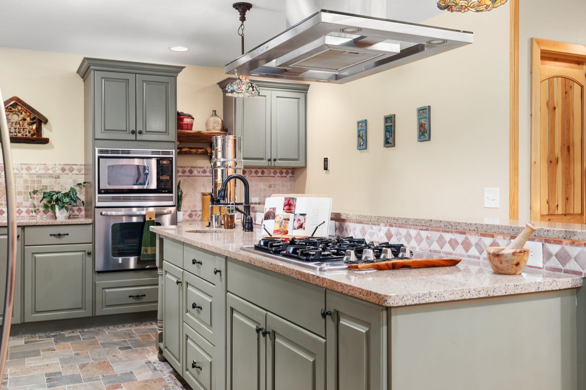237 Oakbrook Drive Wisconsin Dells, WI 53965 - Photo 13 of 85