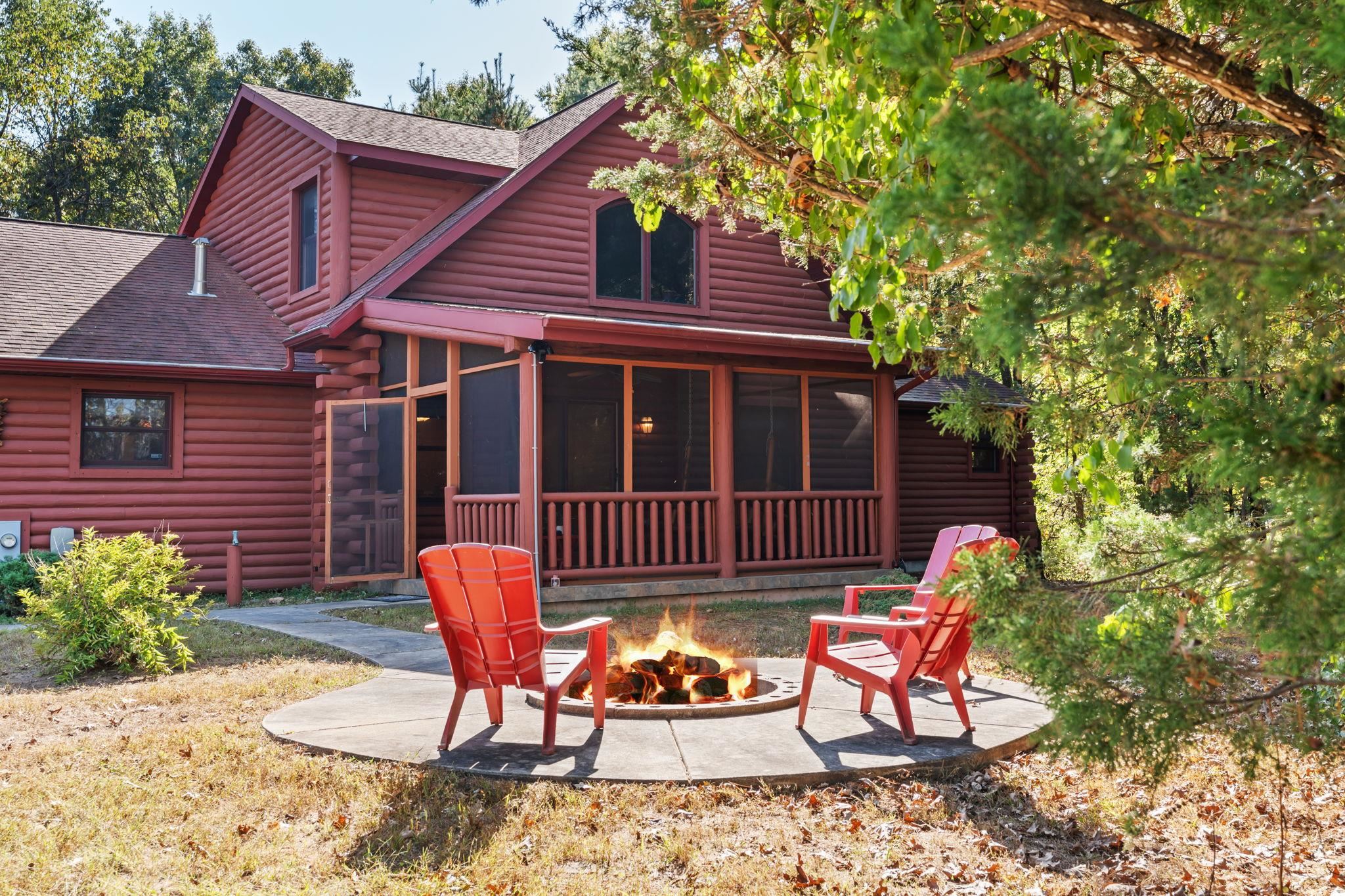 237 Oakbrook Drive Wisconsin Dells, WI 53965 - Photo 4 of 85