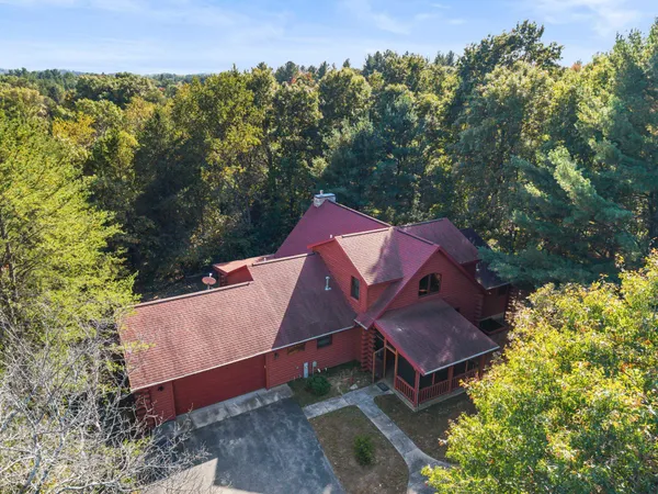 $749,000 | 237 Oakbrook Drive, Wisconsin Dells, WI 53965