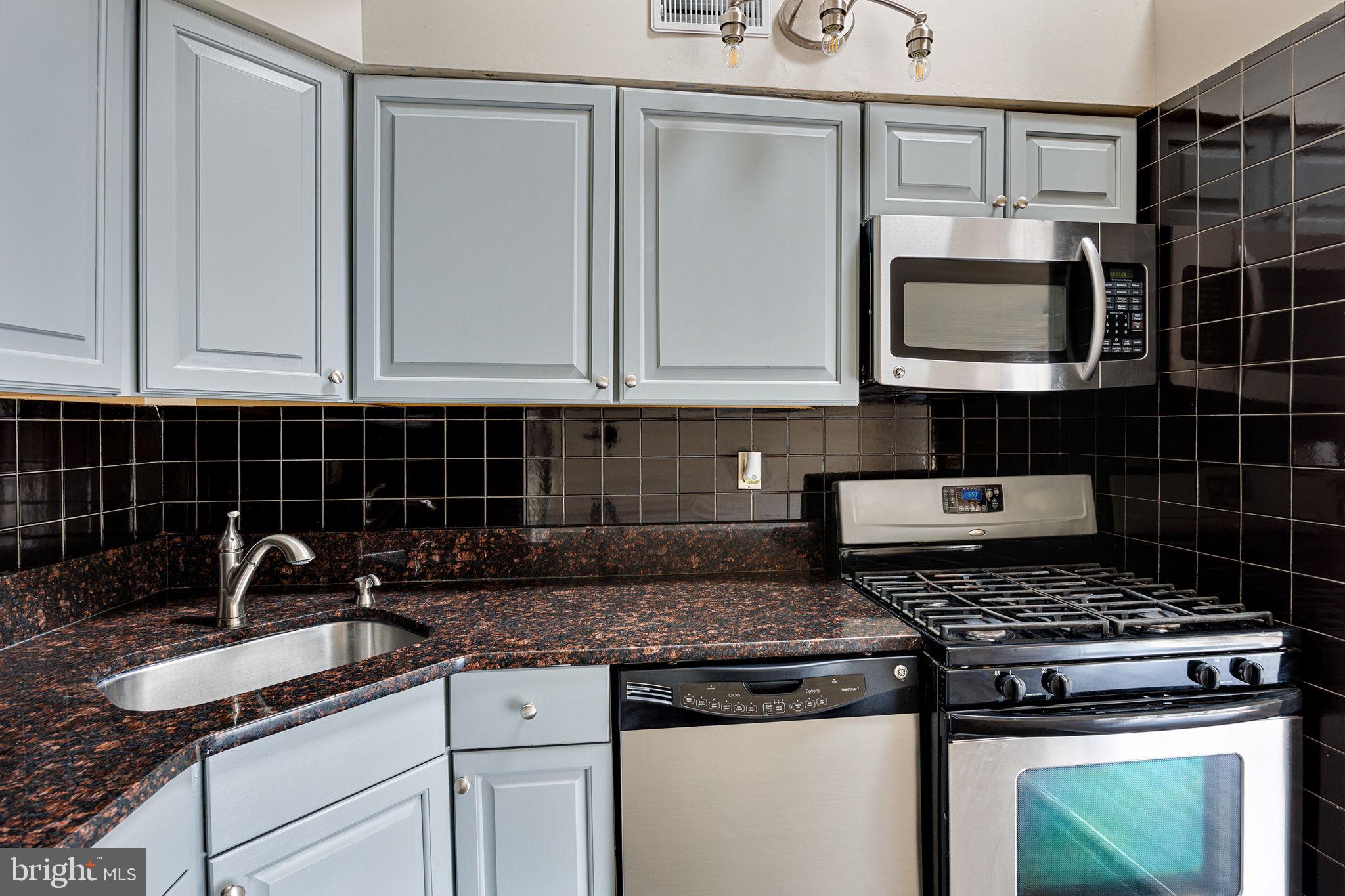 9580 State Rd., Unit 36B Philadelphia, PA 19114 - Photo 10 of 28 Kitchen