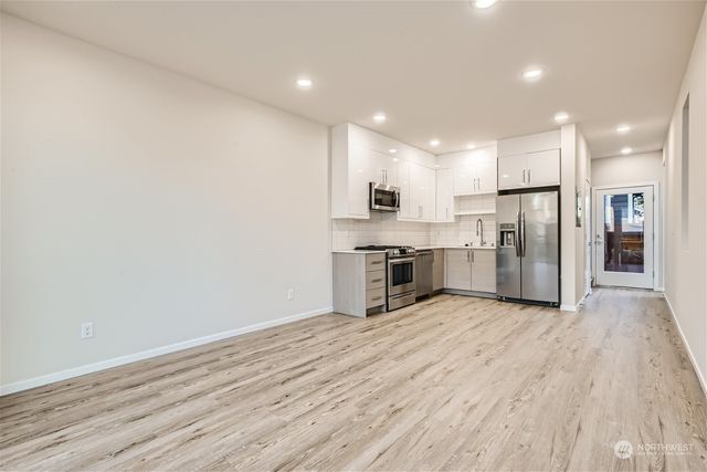 $639,950 | 1906 South Grand Street, Seattle, WA 98144