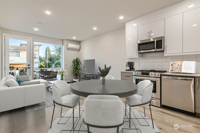 $639,950 | 1906 South Grand Street, Seattle, WA 98144