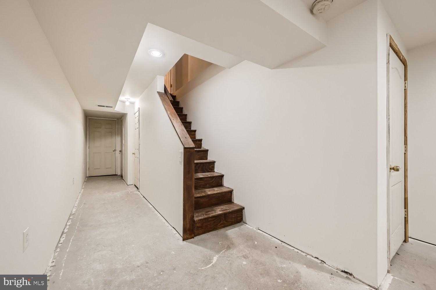 816 West 37th Street Baltimore, MD 21211 - Photo 27 of 33