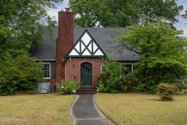 $350,000 | 2401 East 4th Street, Greenville, NC 27858