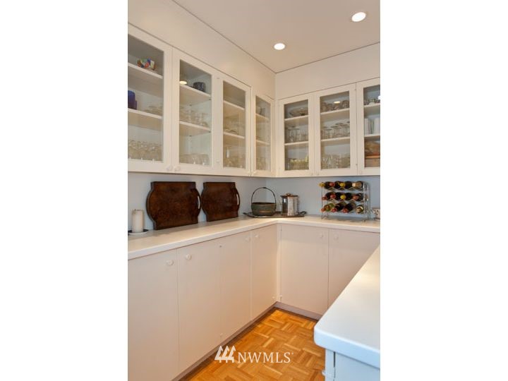 1223 Spring Street, Unit 200 Seattle, WA 98104 - Photo 12 of 20