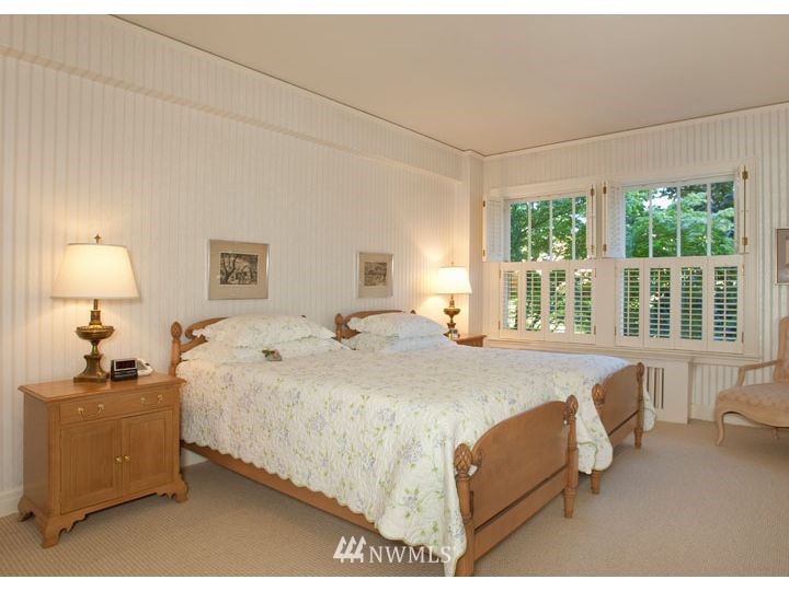 1223 Spring Street, Unit 200 Seattle, WA 98104 - Photo 14 of 20
