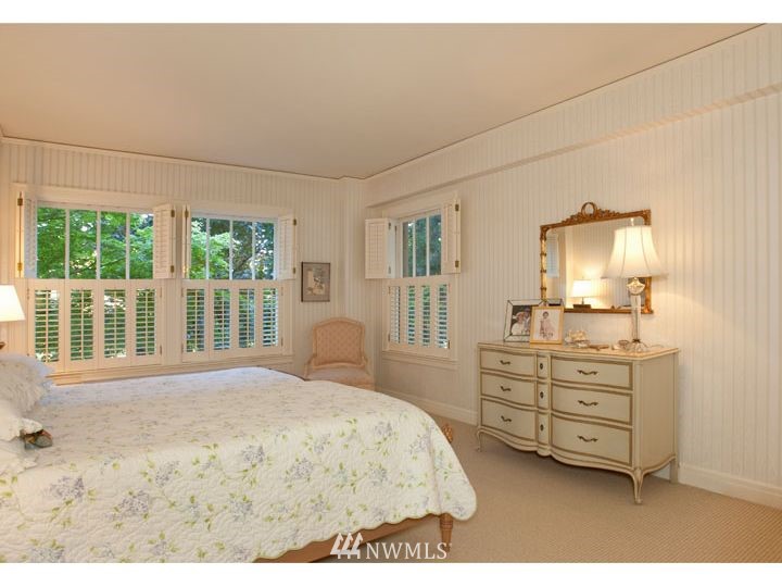 1223 Spring Street, Unit 200 Seattle, WA 98104 - Photo 15 of 20